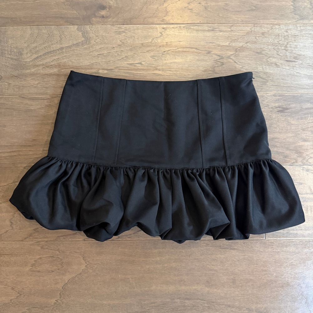 Tiger Mist Xandra Skirt NWT Black Bubble Hem Ruffle Mini Skirt Women's M